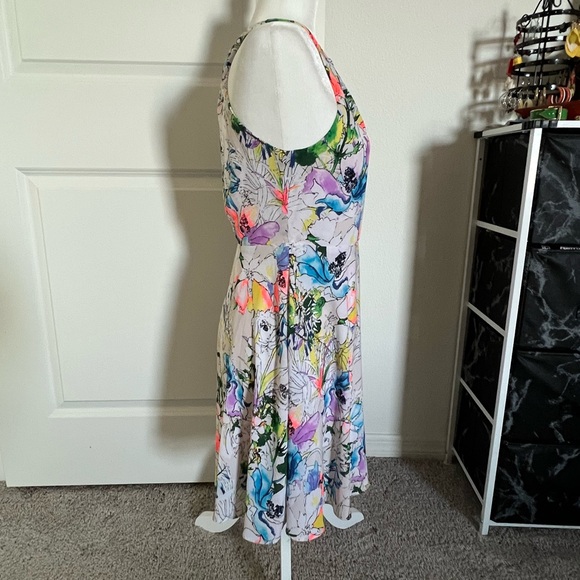 Express Floral Halter Mini Dress - Picture 4 of 9